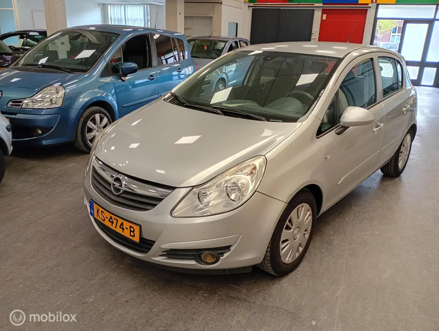 Opel Corsa 1.2-16V Business Airco / 4Drs / Apk 03-09-2026 Grau - 1