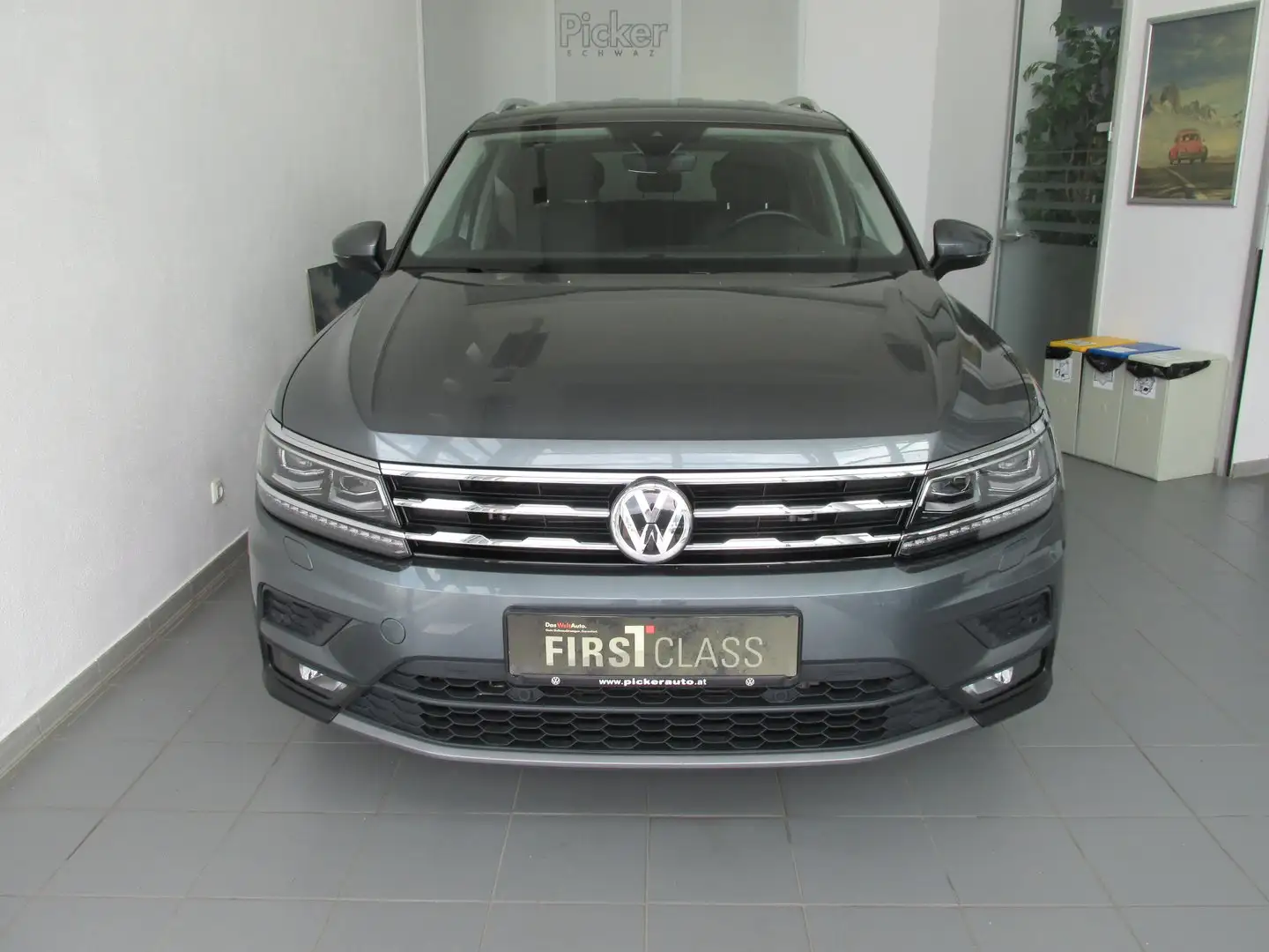 Volkswagen Tiguan Allspace CL TDI 4MOTION DSG Grau - 2