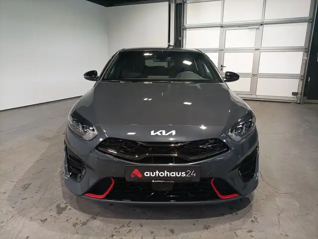 Kia Proceed view 2