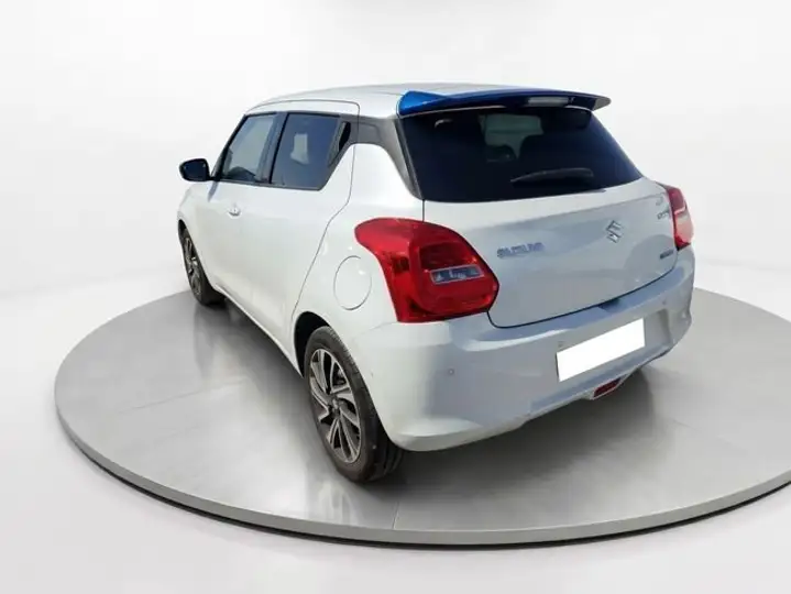 Suzuki Swift 1.2 BLUE & WHITE Mild Hybrid 2022, foto 4