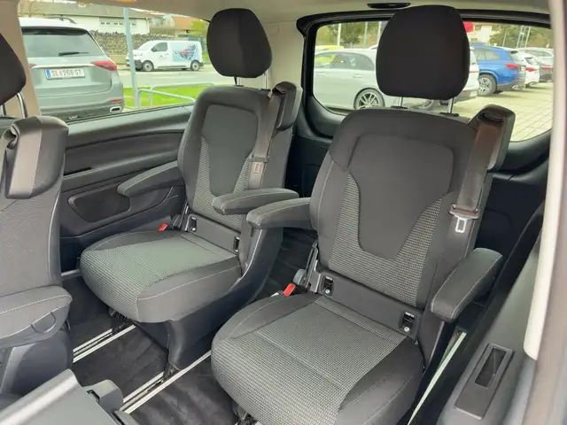 Mercedes-Benz V 220 d Lang RFK  6-Sitzer Ansicht 9