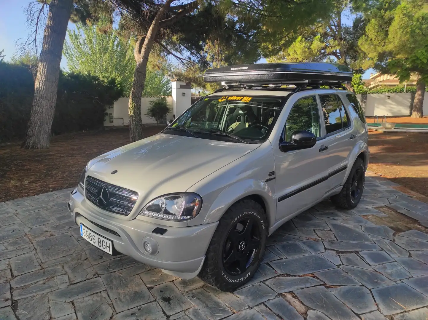 Mercedes-Benz ML 55 AMG Grau - 1