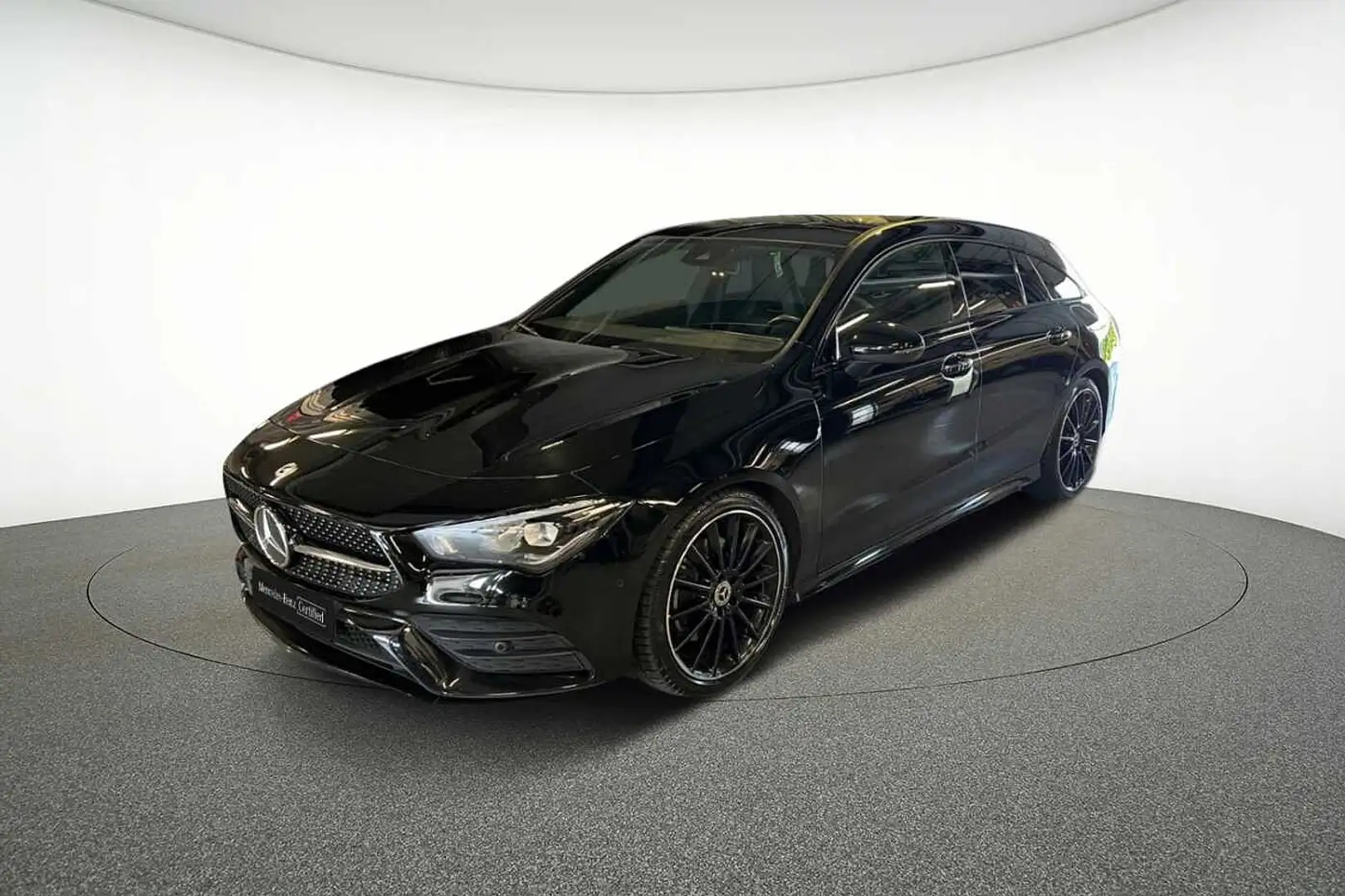 Mercedes-Benz CLA 200 d Shooting Brake AMG Line Zwart - 1