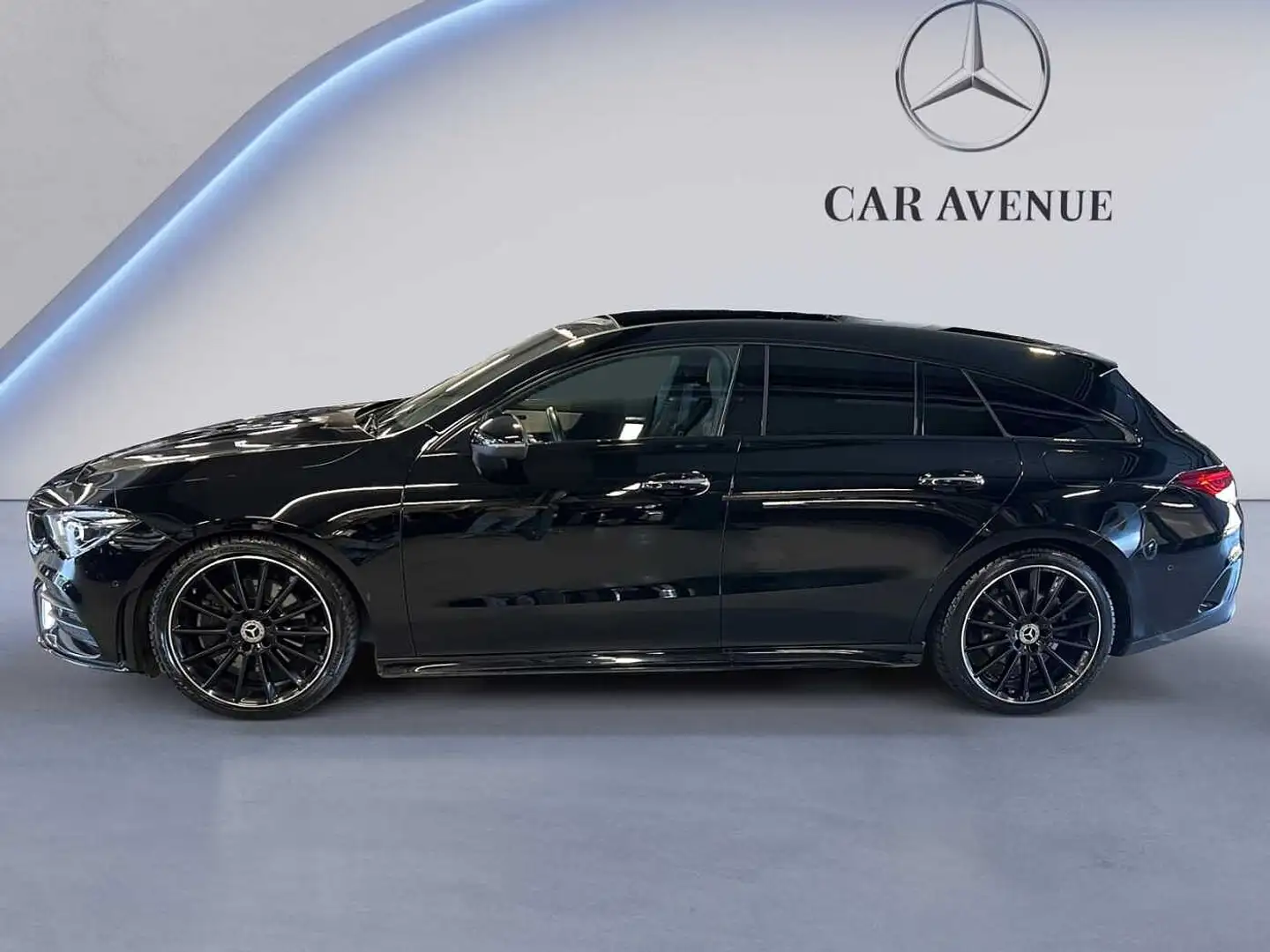 Mercedes-Benz CLA 200 d Shooting Brake AMG Line Zwart - 2
