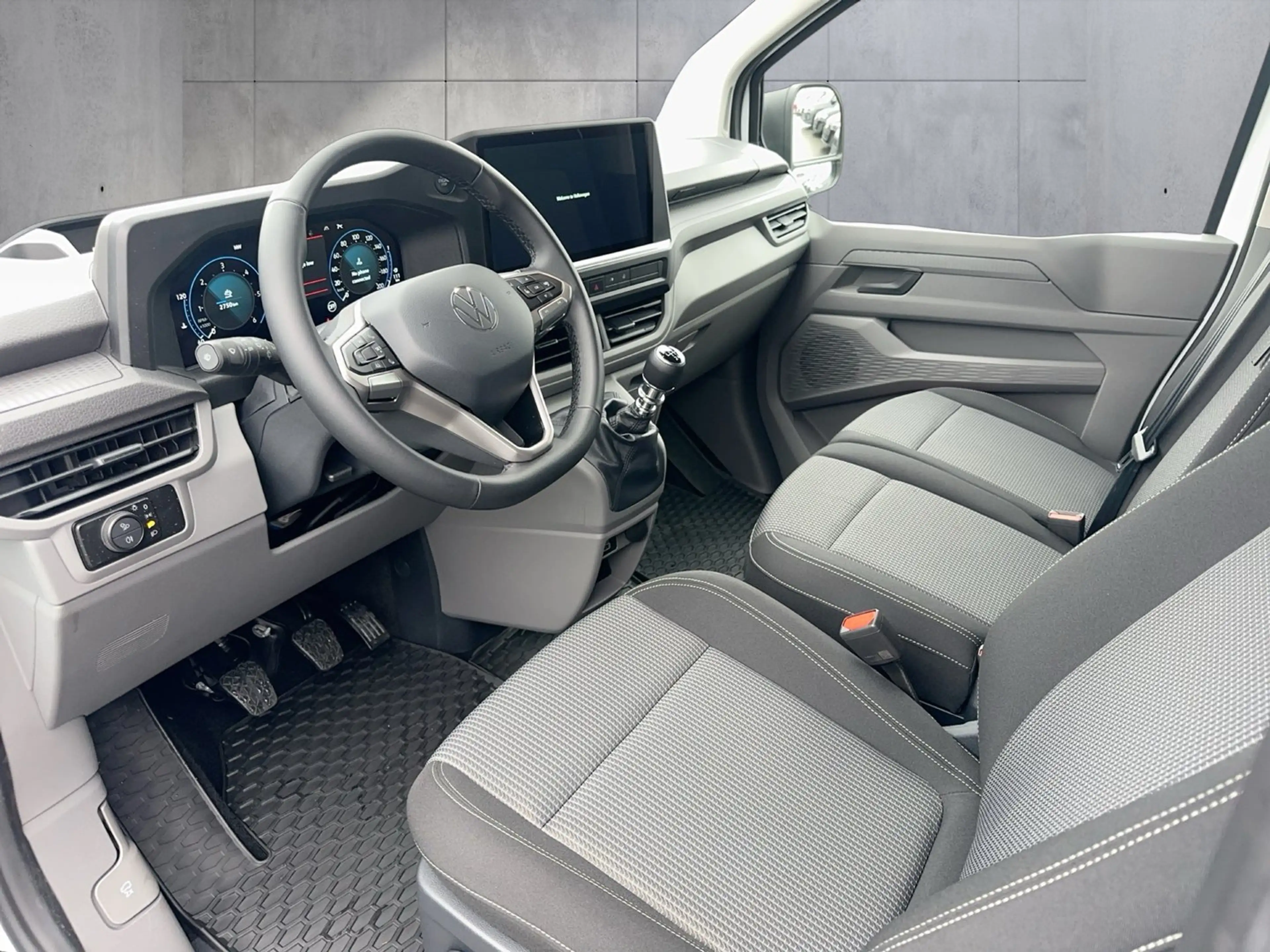 Volkswagen T7 Caravelle VW T7 Caravelle LR TDI — photo 9