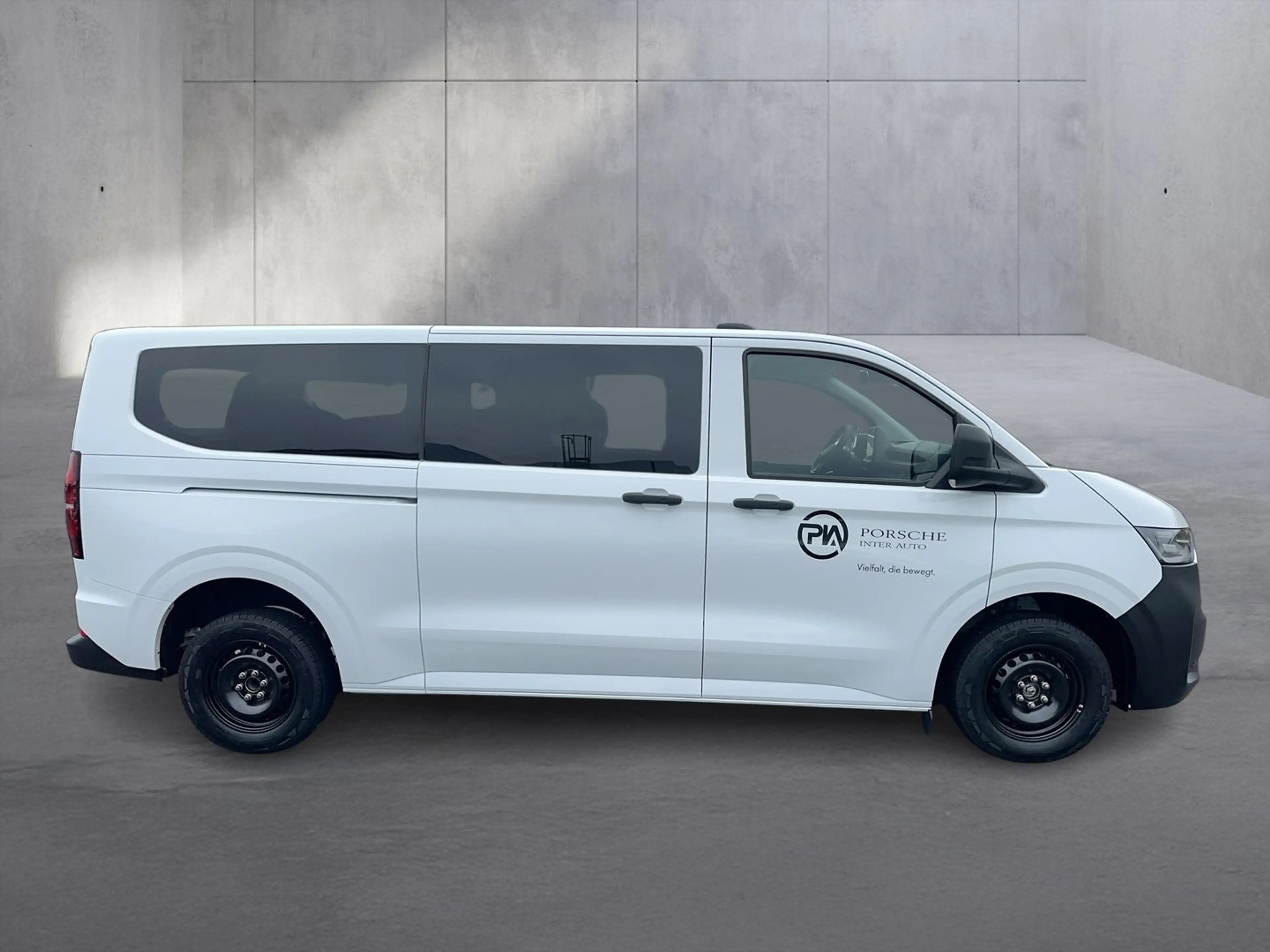 Volkswagen T7 Caravelle VW T7 Caravelle LR TDI — photo 6