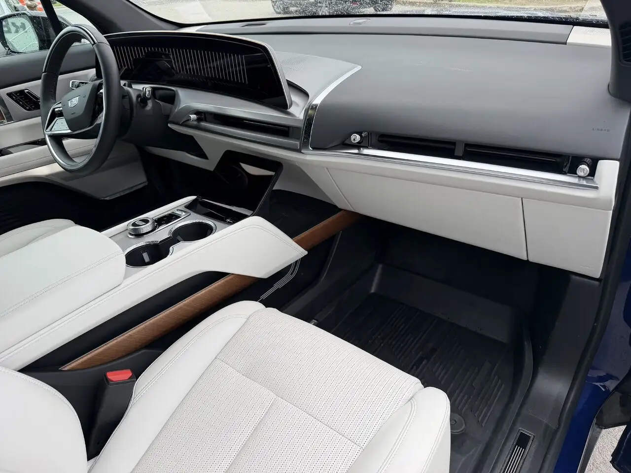 Cadillac Vistiq снимка Cadillac Vistiq