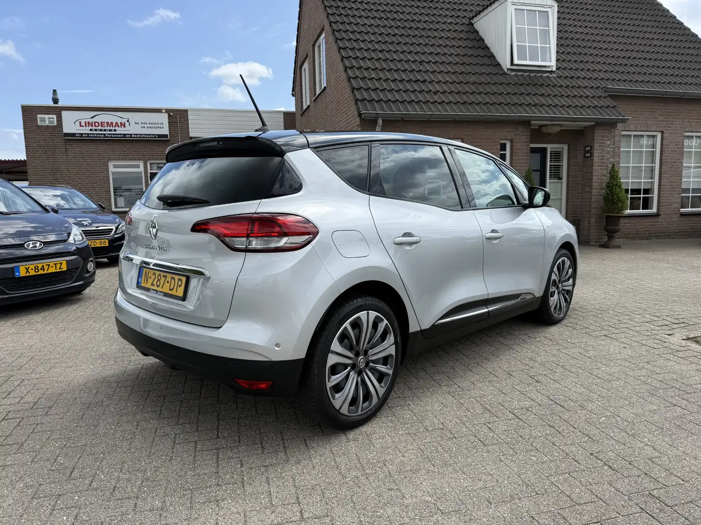 Renault Scenic 1.3 TCe Navigatie Keyless Camera LED Xenon Org. Ne Grijs - 2