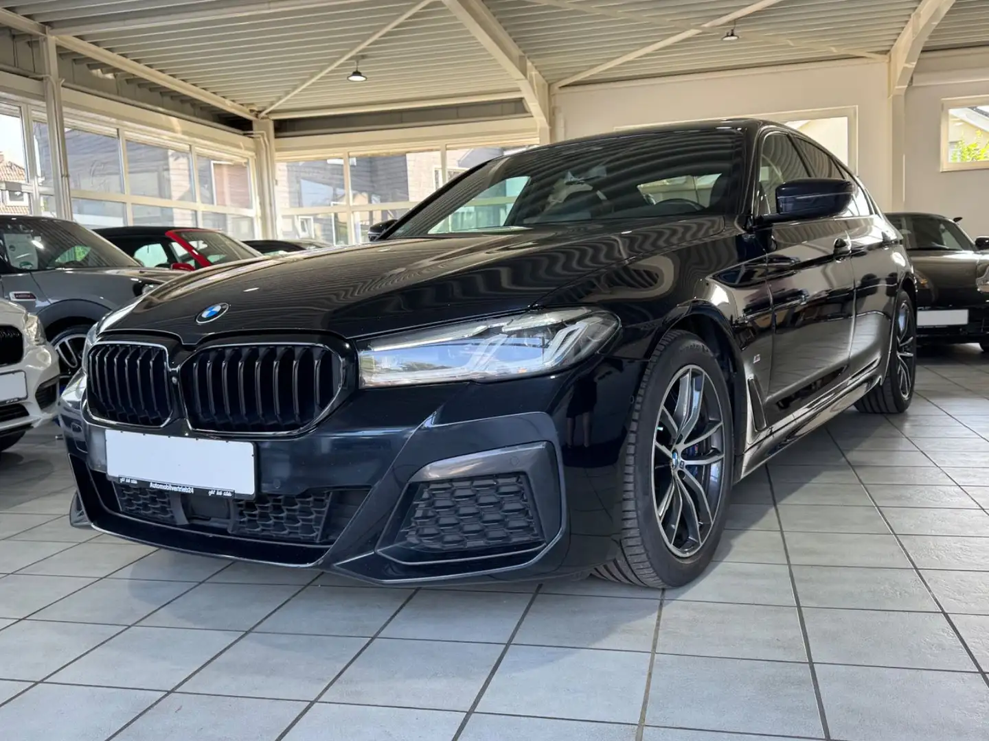 BMW 530 d M Sport/1.HD/LED/NAVI/HIFI/CAM/ACC/SHZ/GSD Schwarz - 1