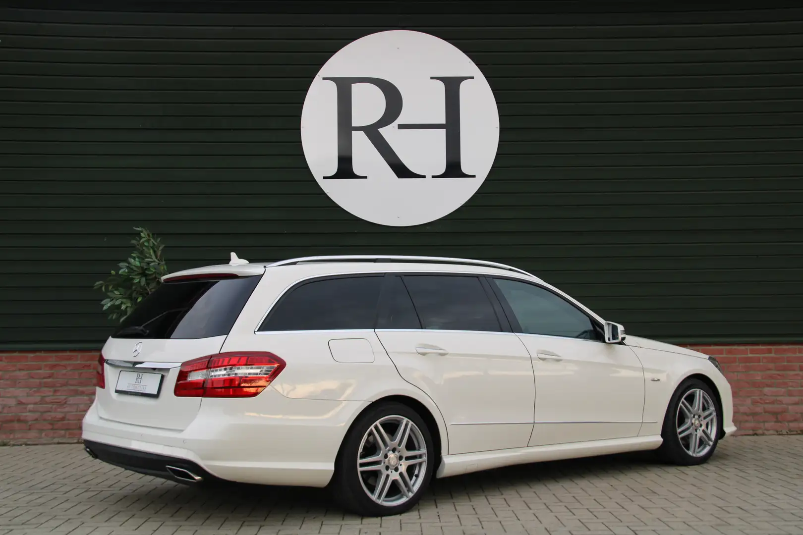 Mercedes-Benz E 350 Estate Automaat Avantgarde - AMG Sportpakket Blanc - 2