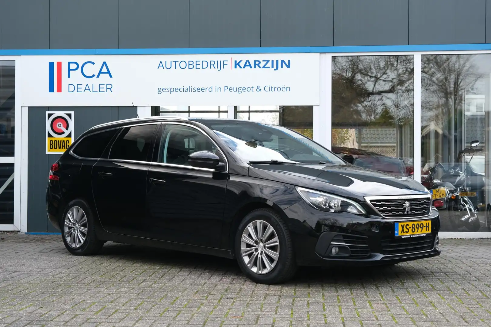 Peugeot 308 SW 1.2 PureTech Blue Lease Premium Zwart - 2
