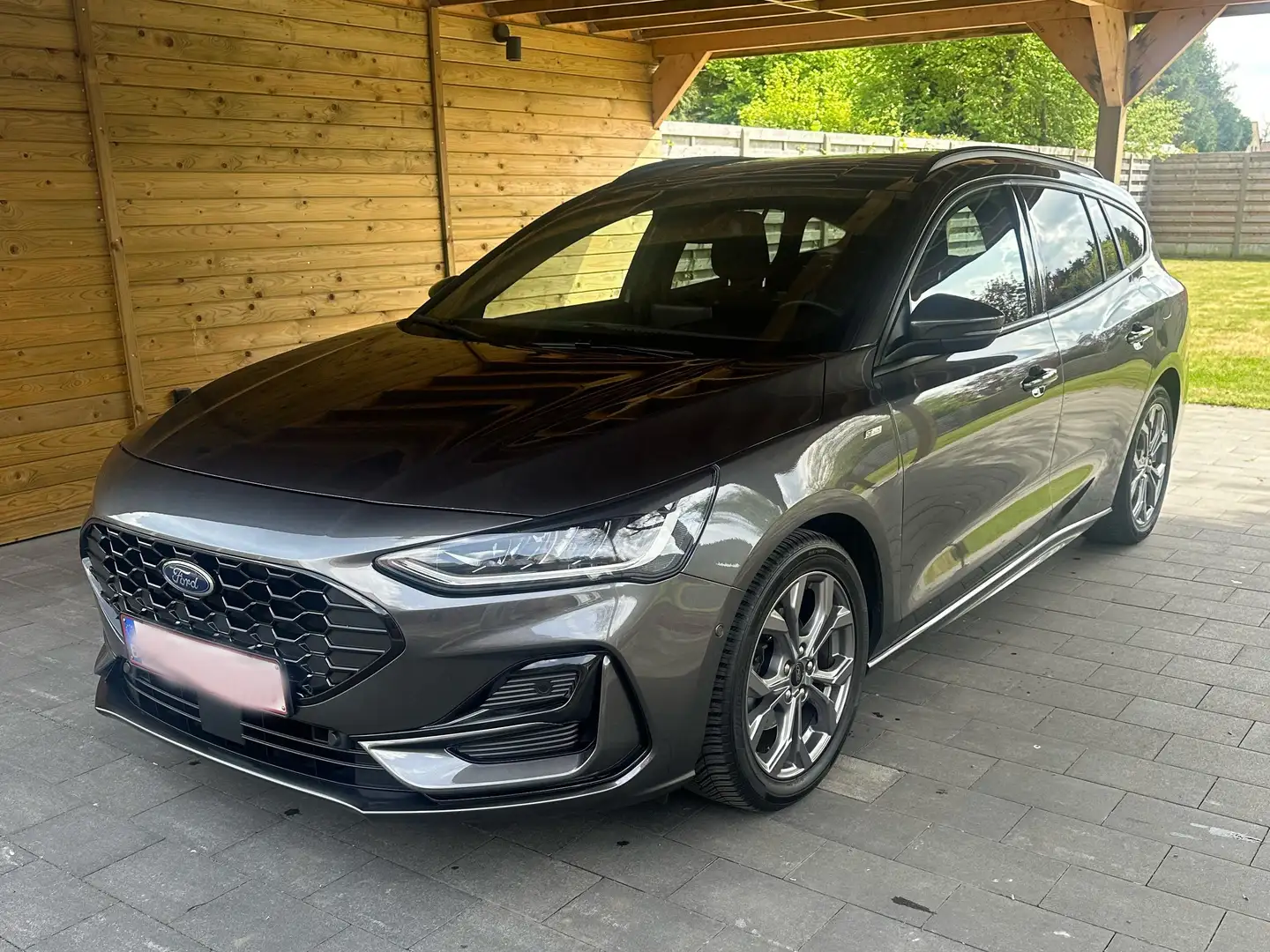 Ford Focus ST Line Ecoboost Grijs - 1