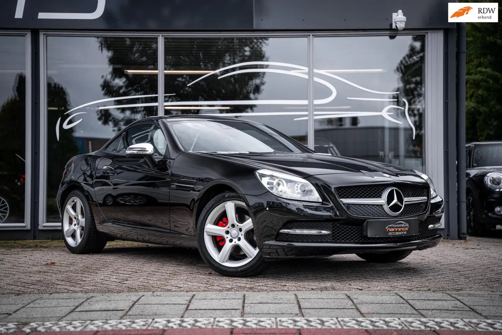 Mercedes-Benz SLK 200 Airscarf|Nekverwarmer|Navigatie|Stoelverwarming|Le Zwart - 1