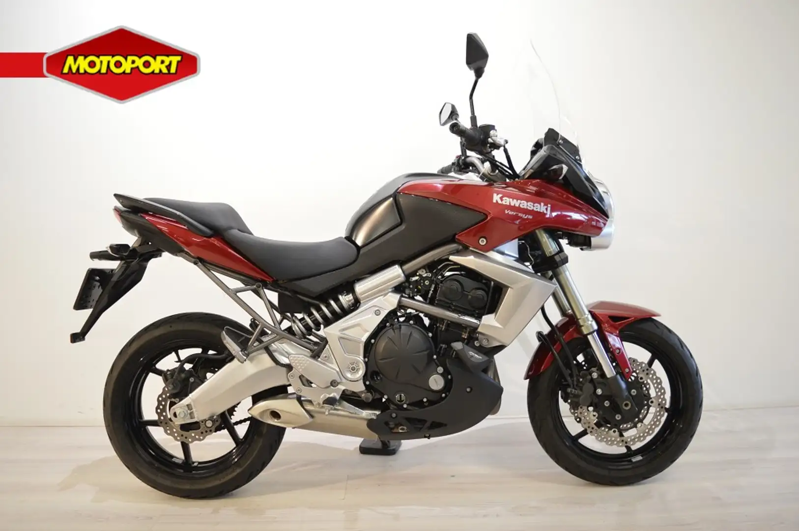 Kawasaki Versys 650 ABS Piros - 1