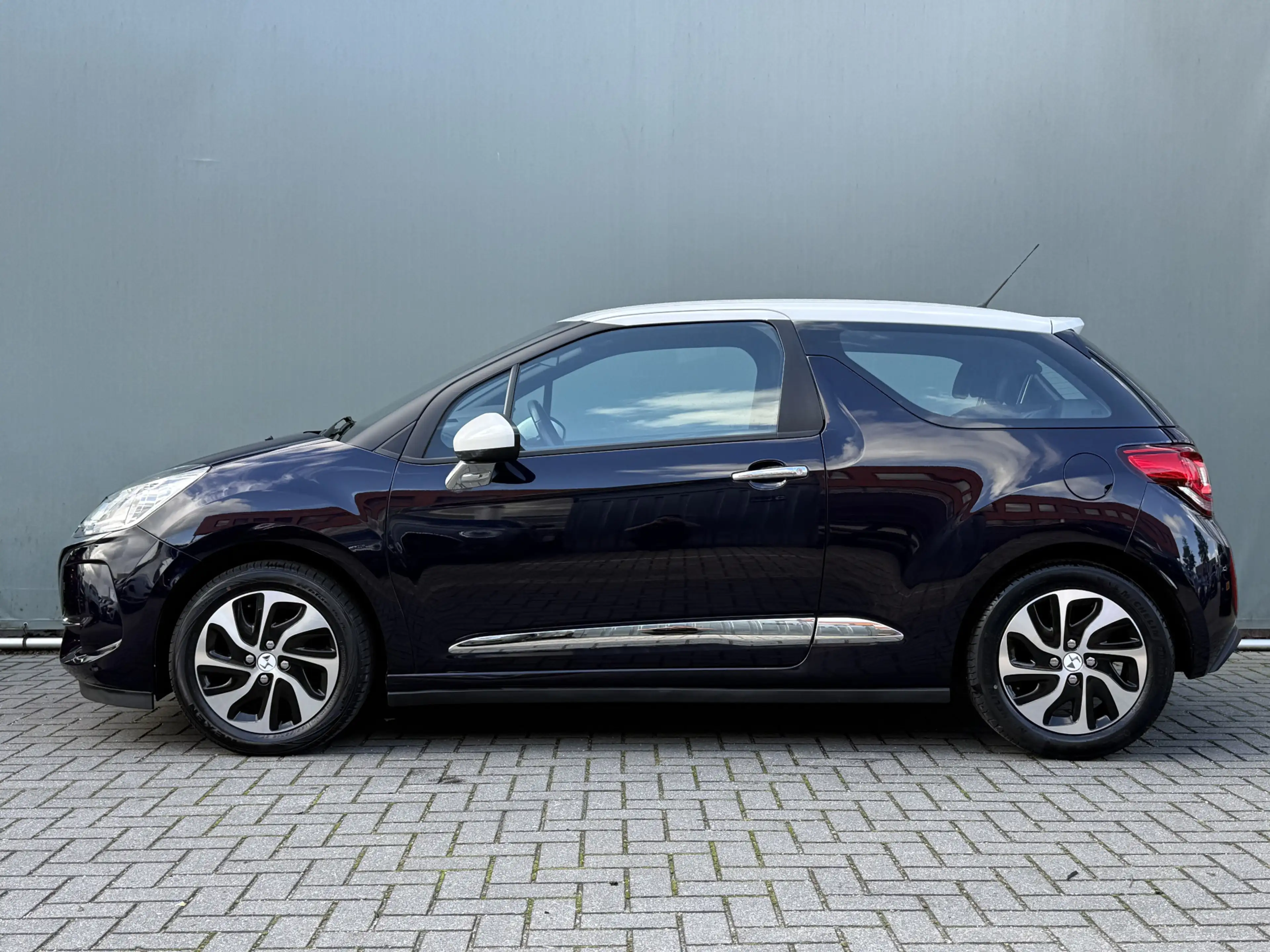 DS Automobiles DS 3 BWJ 2017 1.2 PureTech 82 PK So Chic AIRCO | CRUISE — photo 7