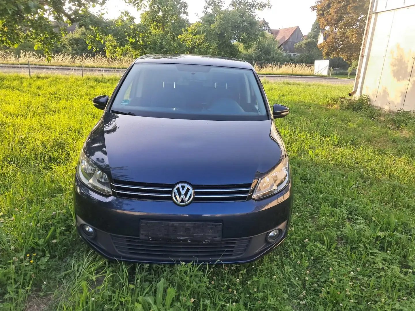 Volkswagen Touran 1.6 TDI DPF Trendline Blau - 1