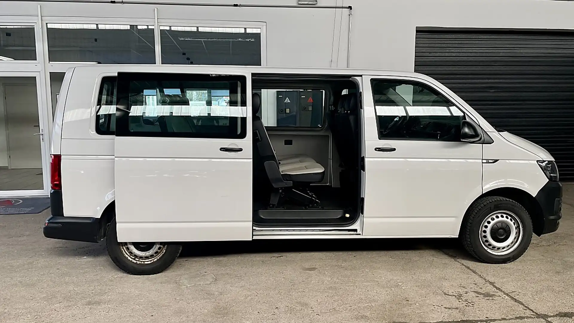 Volkswagen T6 Kombi LR 2,0 TDI 9 Sitzer/Lang/AHK/1.Besitz Weiß - 2