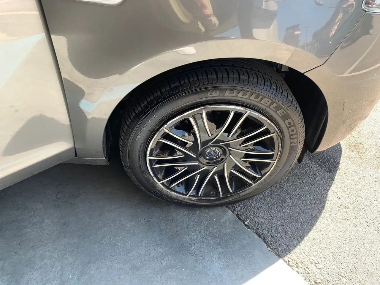 Lancia Ypsilon 2022