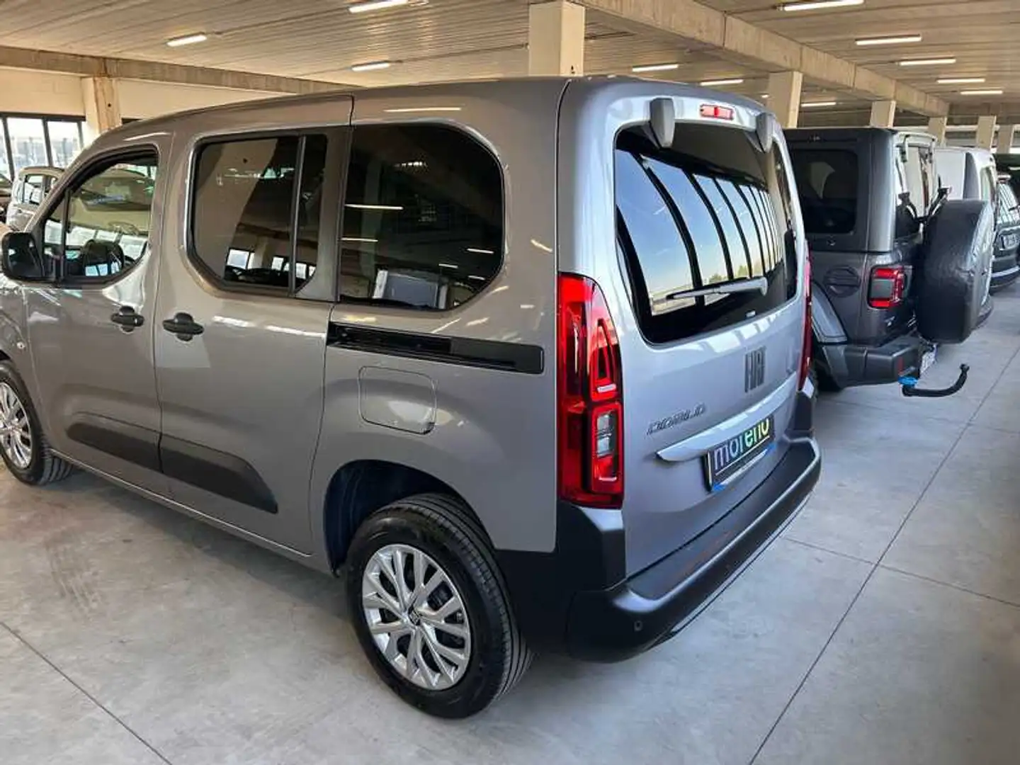 Fiat Doblo combi N1 1.5 bluehdi 130 CV Grigio - 2