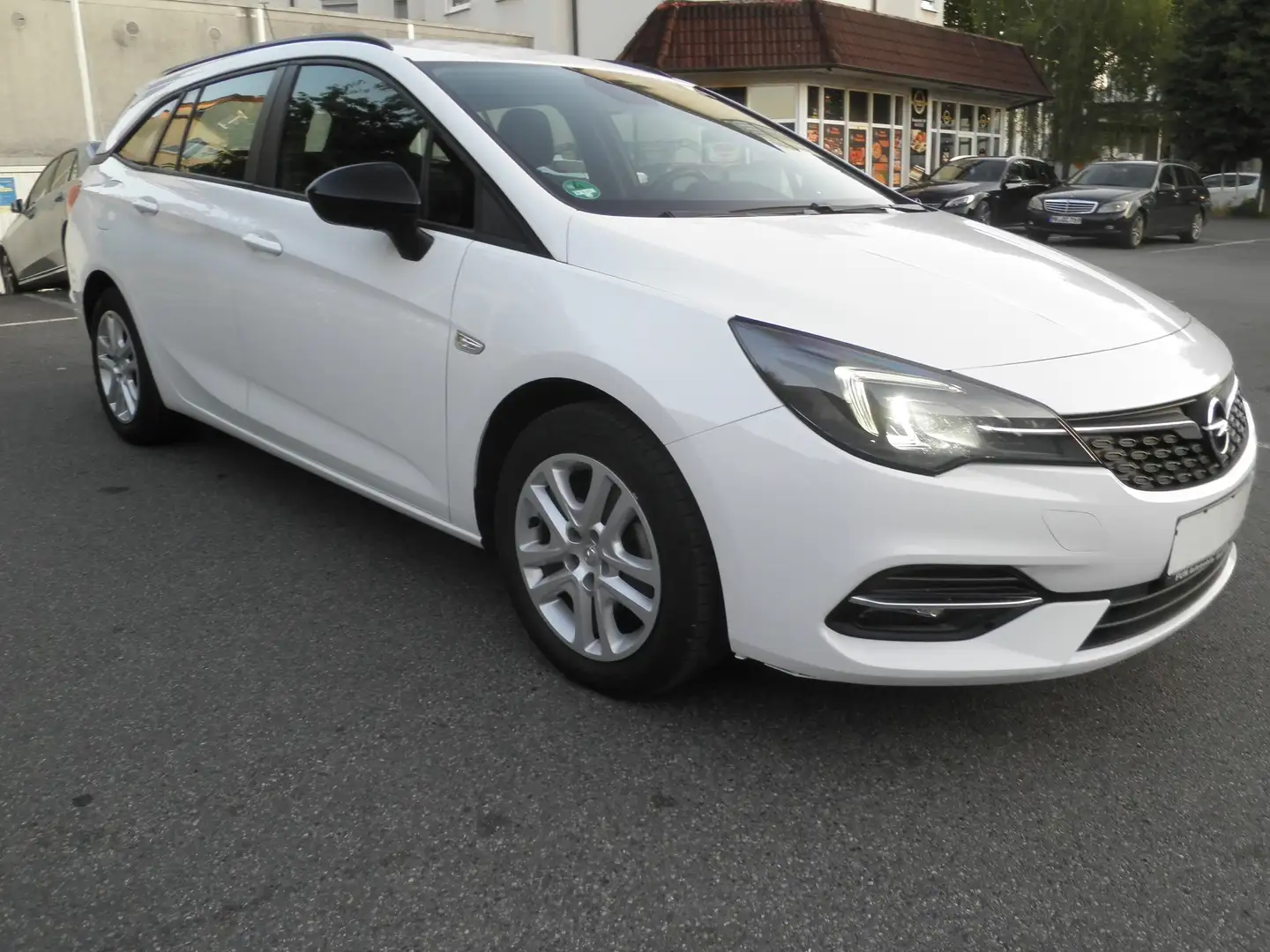 Opel Astra Sports Tourer1,5 CDTI Edit Start/Stop*1.HD*SCHECKH Weiß - 1