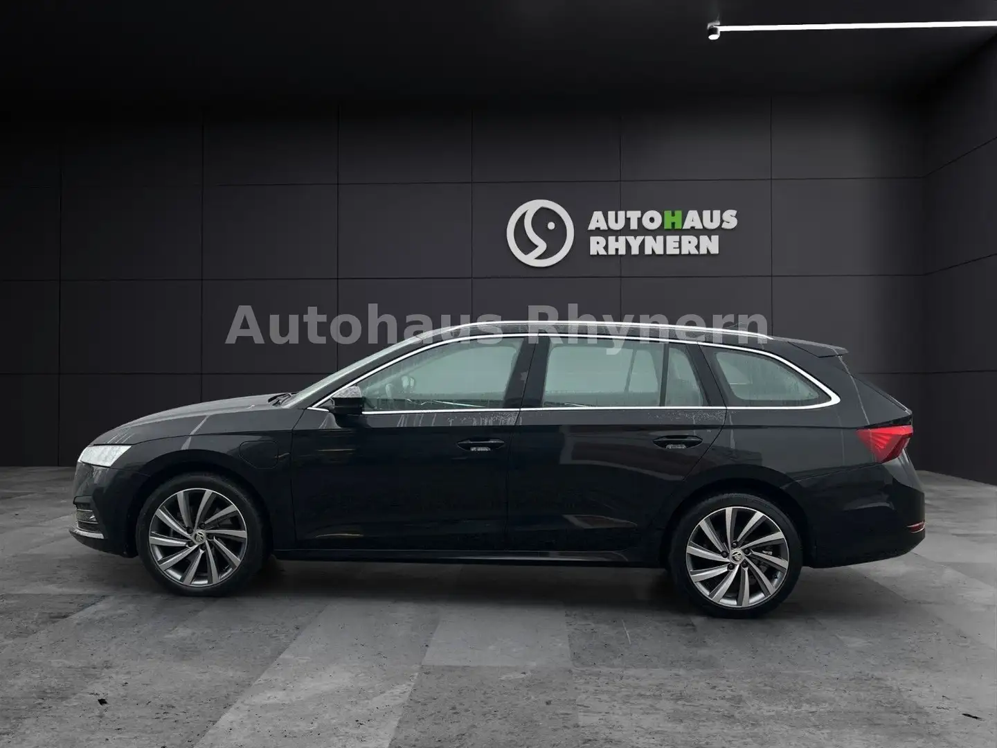 Skoda Octavia Combi IV 1.4 TSI 150kW DSG Style iV Noir - 2