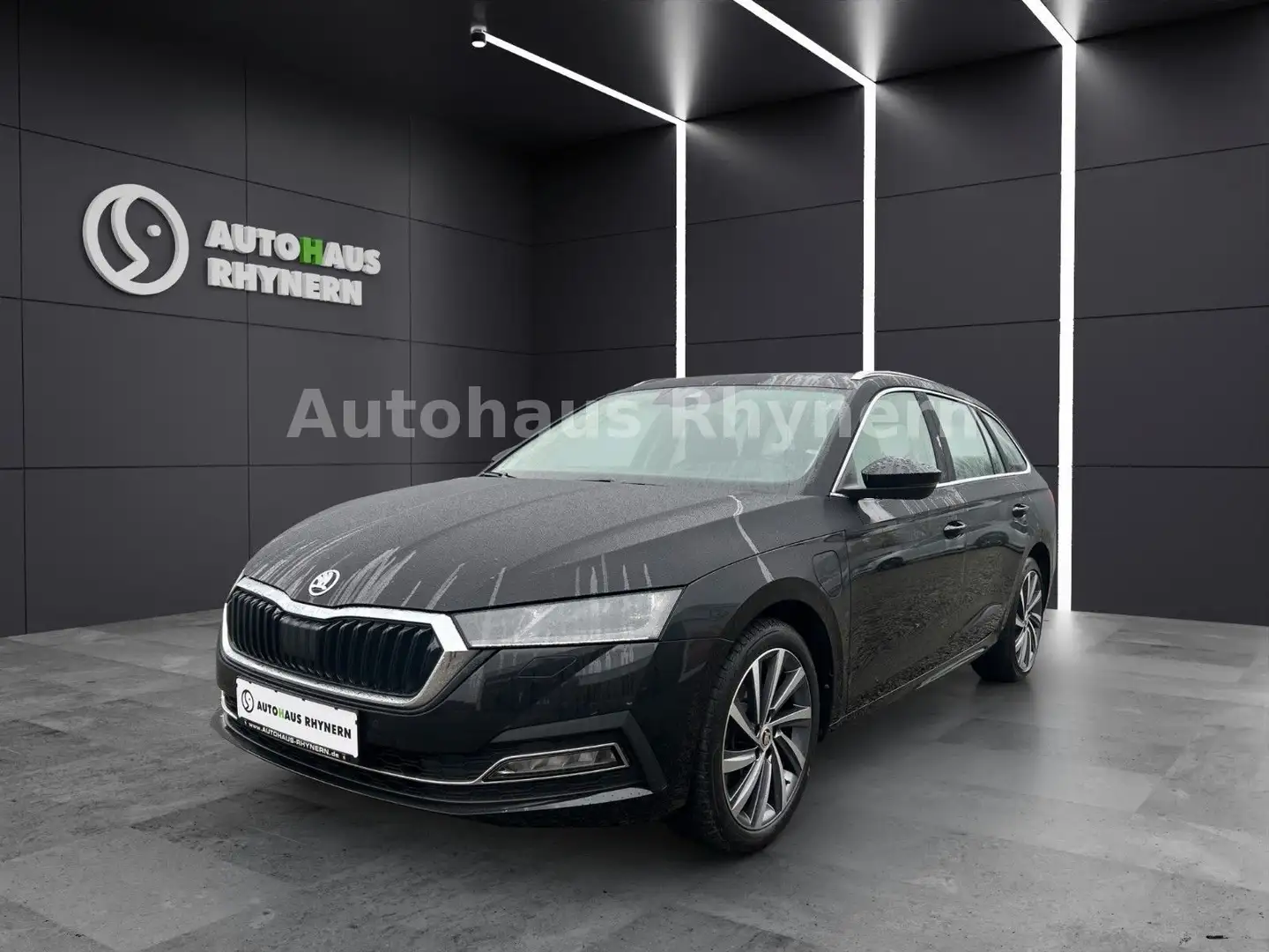 Skoda Octavia Combi IV 1.4 TSI 150kW DSG Style iV Noir - 1