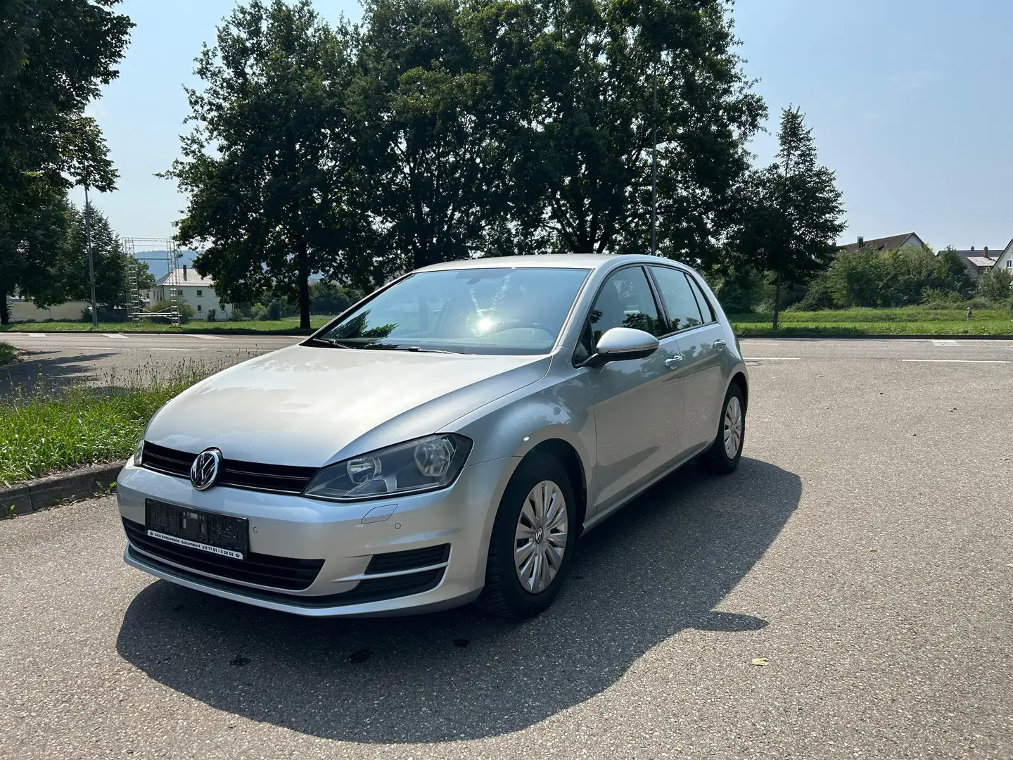 Volkswagen Golf Trendline BMT Grau - 1