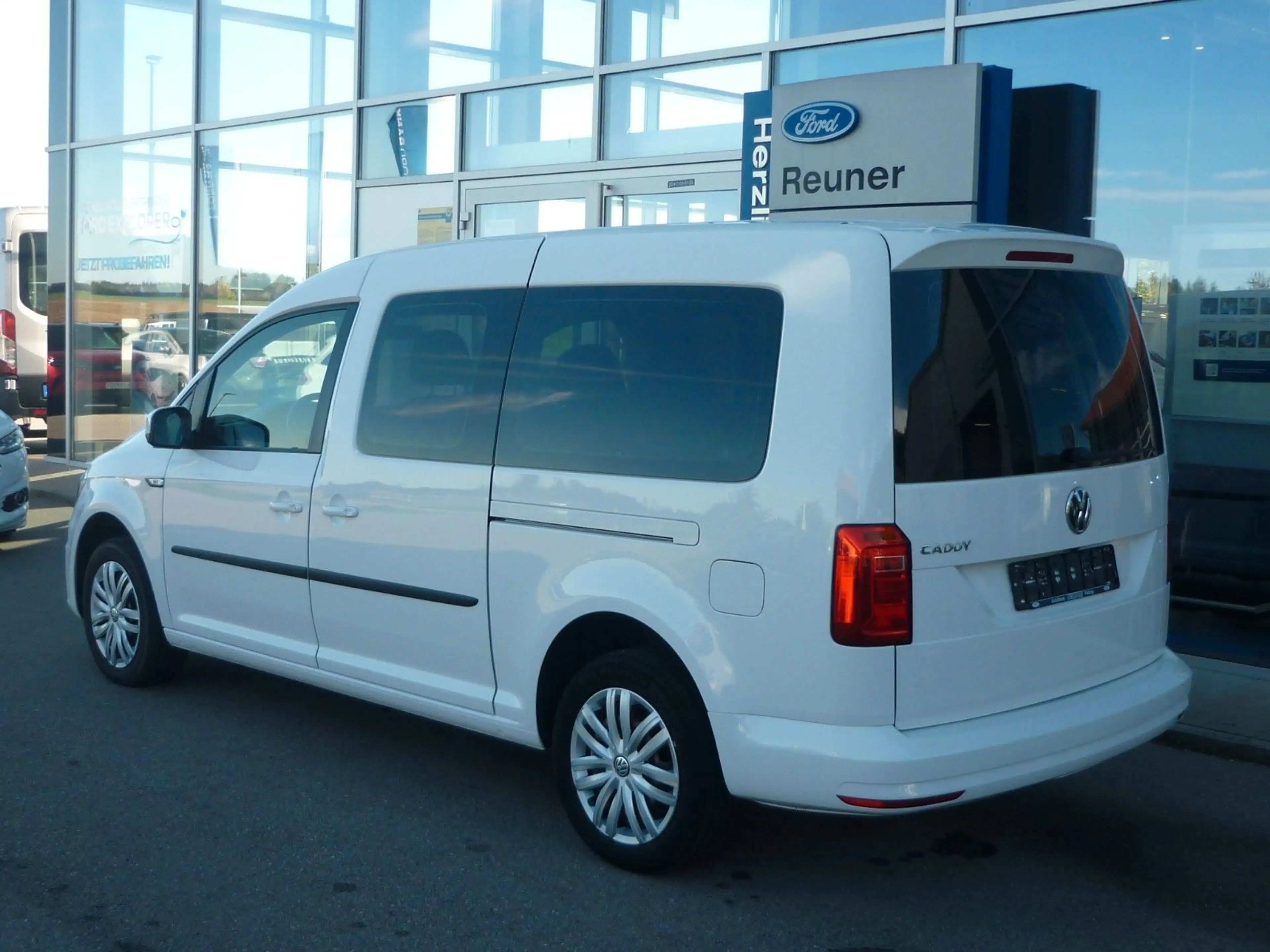 Volkswagen Caddy PKW Maxi Trendline BMT — photo 2