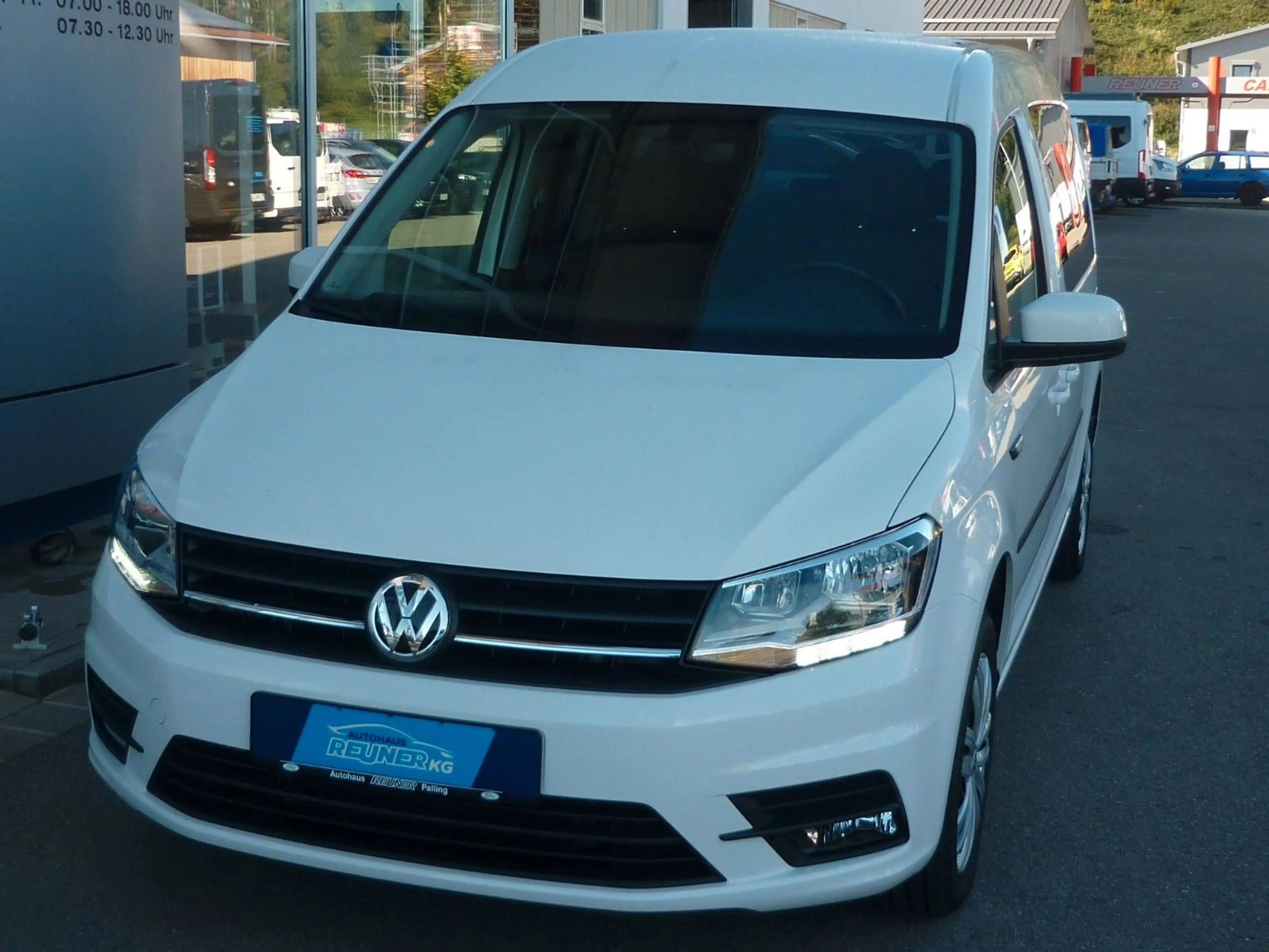 Volkswagen Caddy PKW Maxi Trendline BMT — photo 10
