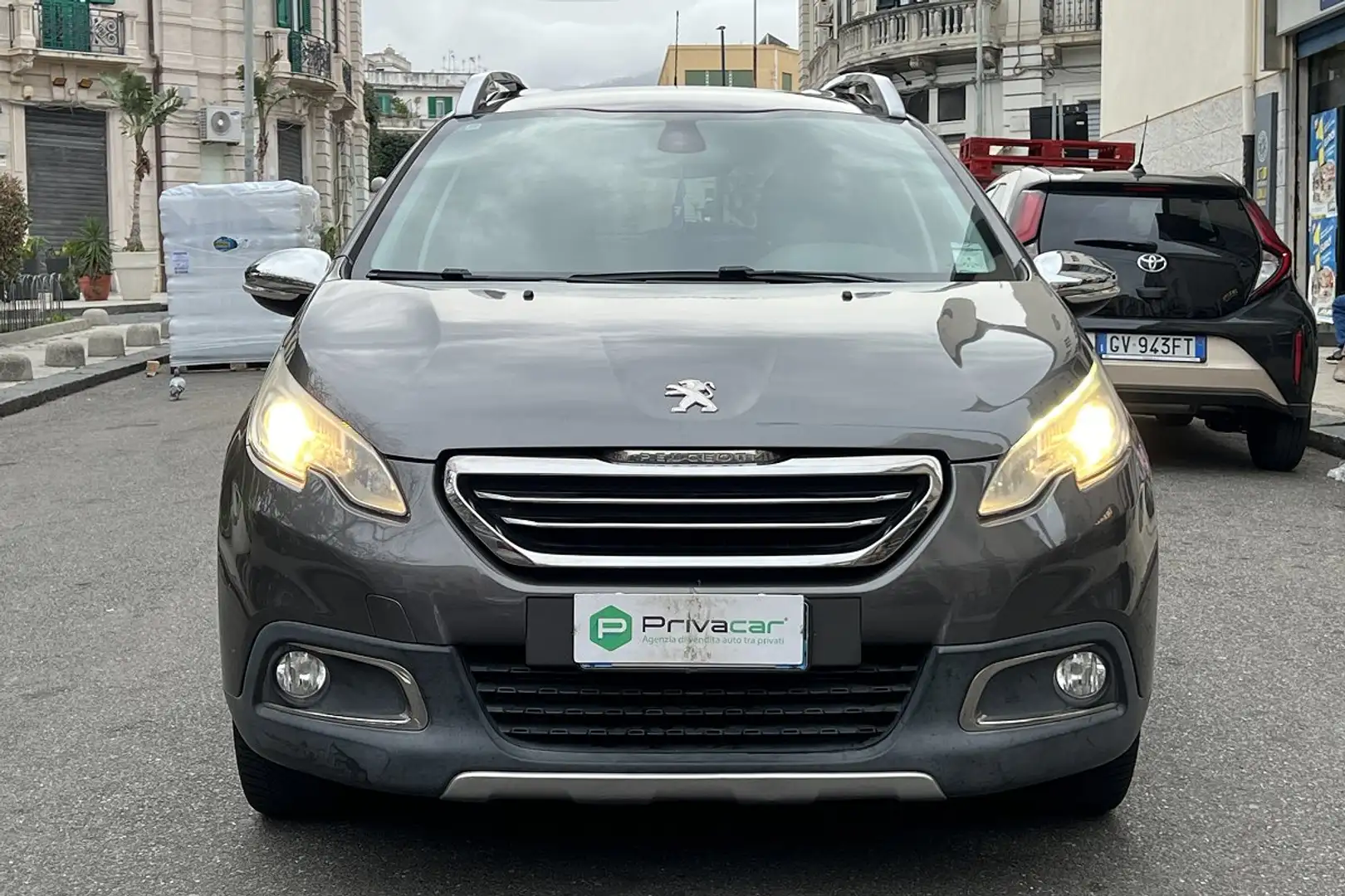 Peugeot 2008 BlueHDi 120 S&S Allure Argent - 2