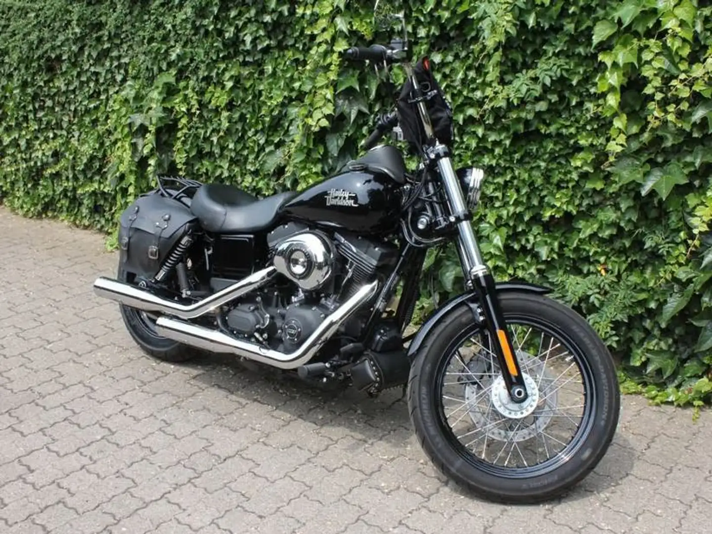 Harley-Davidson Dyna Street Bob FXDB 103 cui Negru - 2