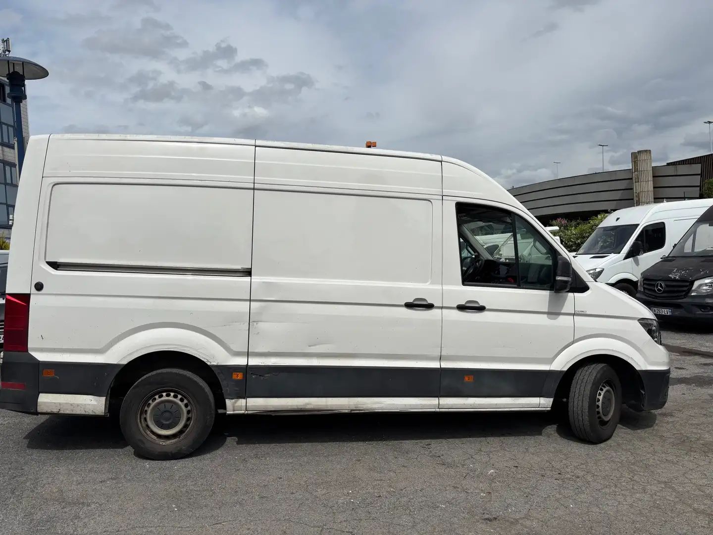 Volkswagen Crafter PROCAB 35 L3H3 2.0 TDI 140 CH Blanco - 2