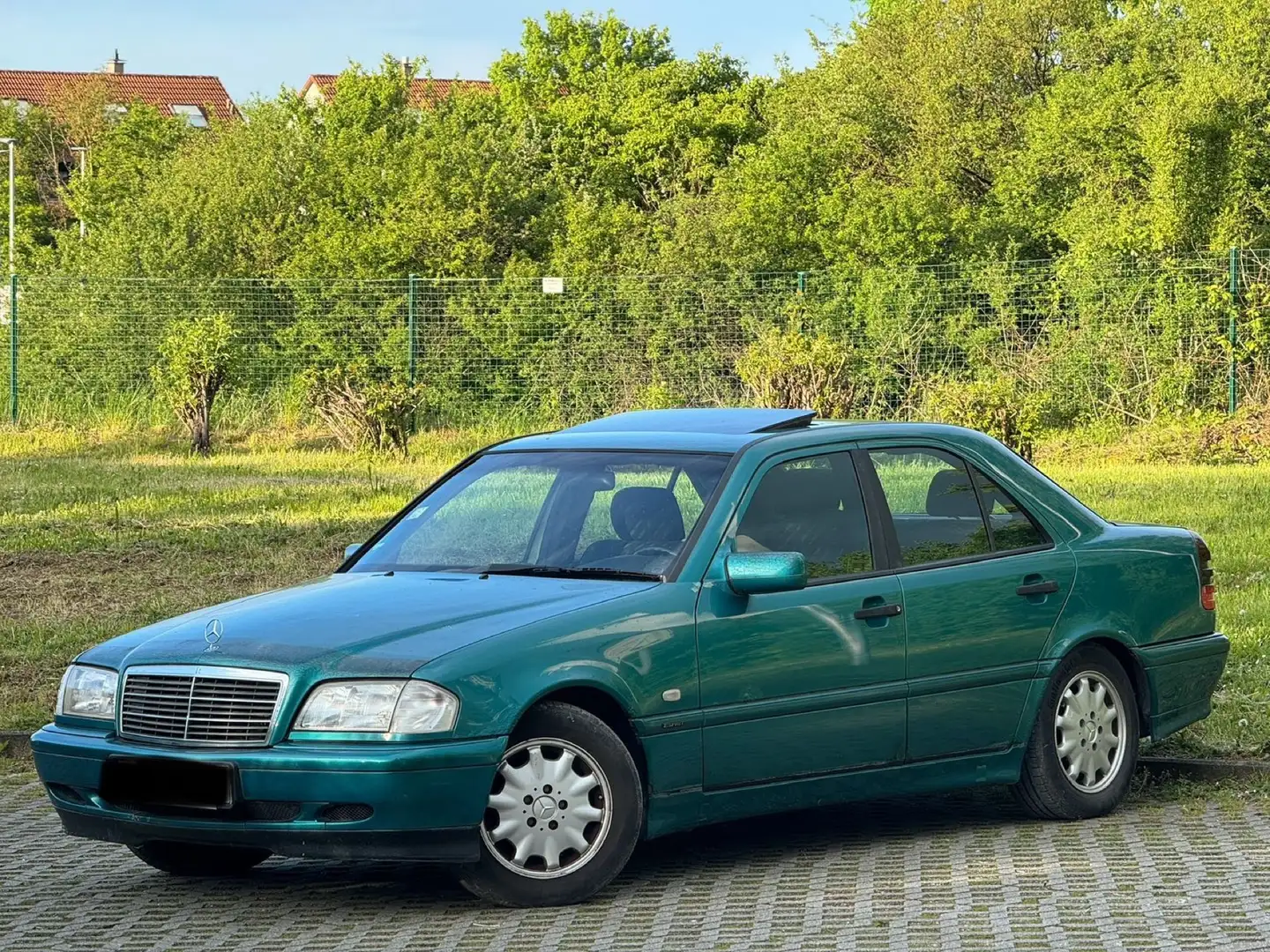 Mercedes-Benz C 180 Elegance guter Zustand Tüv Neu Зелений - 1