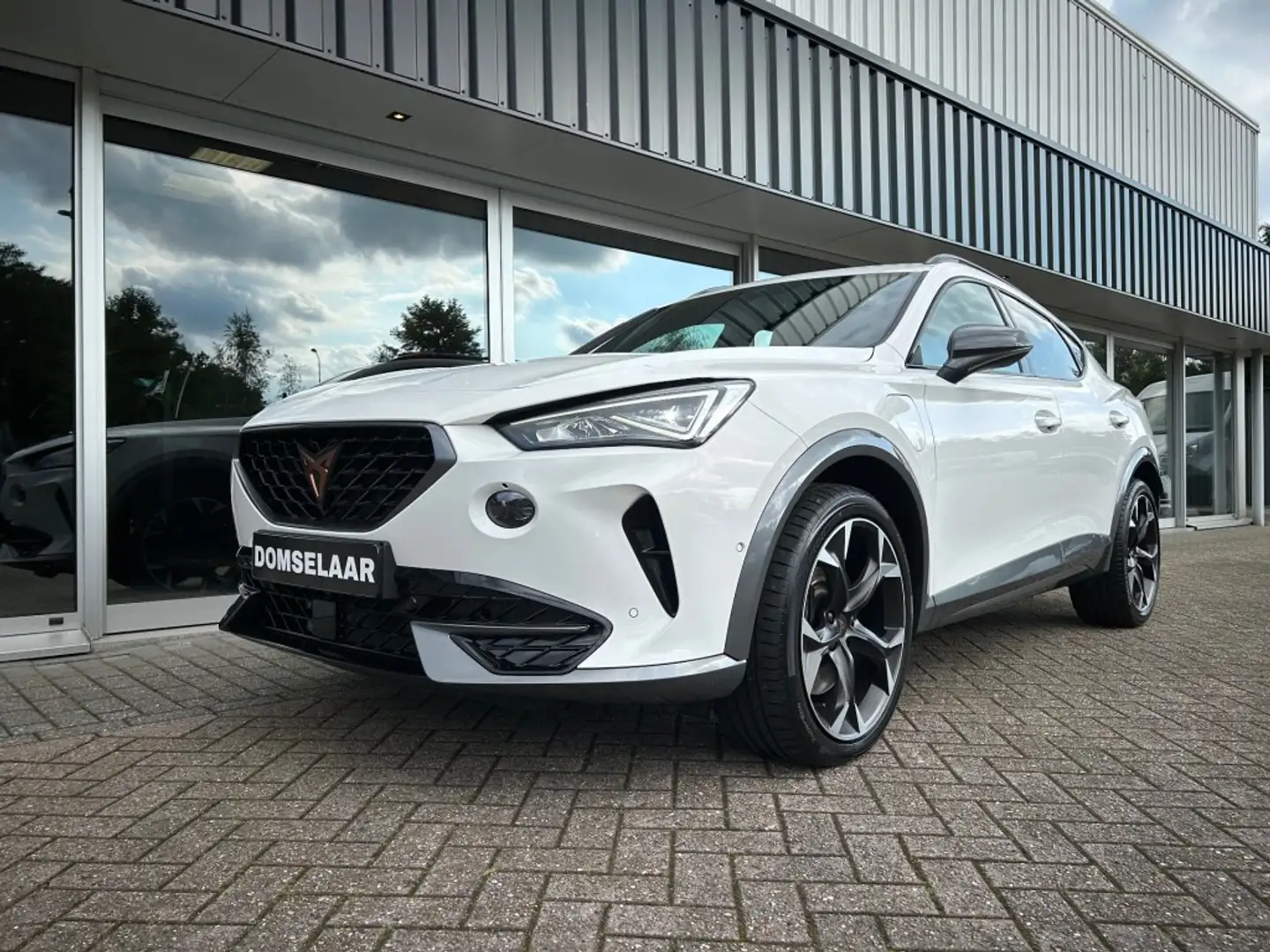 CUPRA Formentor 1.4 E-Hybrid VZ Copper Edition 245PK Blanco - 1