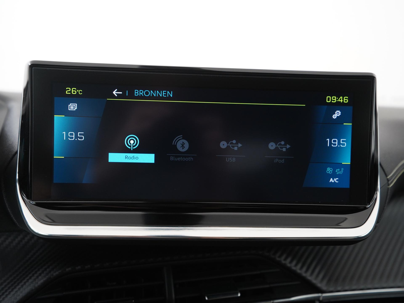 Peugeot e-2008 EV GT Pack 50 kWh 3 Fase | 360 Camera | Stoelverwa — photo 14