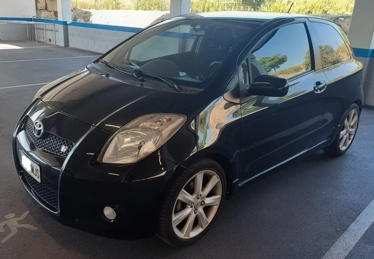 Toyota Yaris 1.8 VVT-i TS 133 Negro - 1