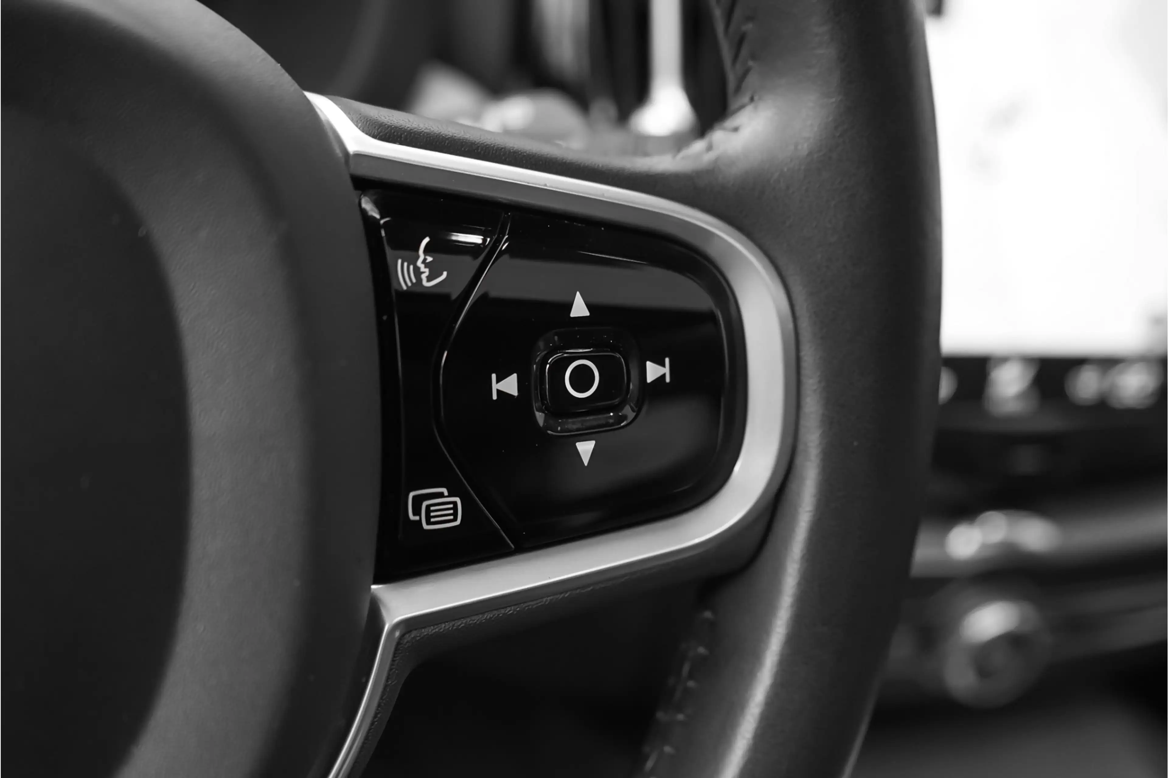 Volvo XC60 2.0 T8 Twin Engine AWD Inscription Pano CarPlay Ca — photo 48