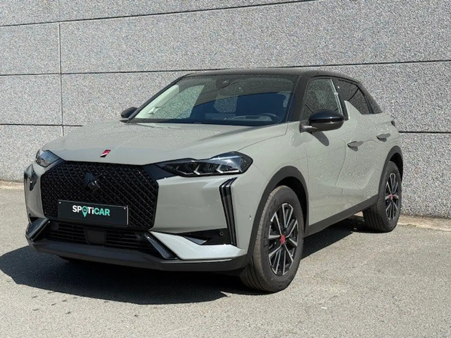 DS Automobiles DS 3 Crossback *GPS*CAMERA* 1.2 BENZ 130 PK EAT PERF LINE - 1