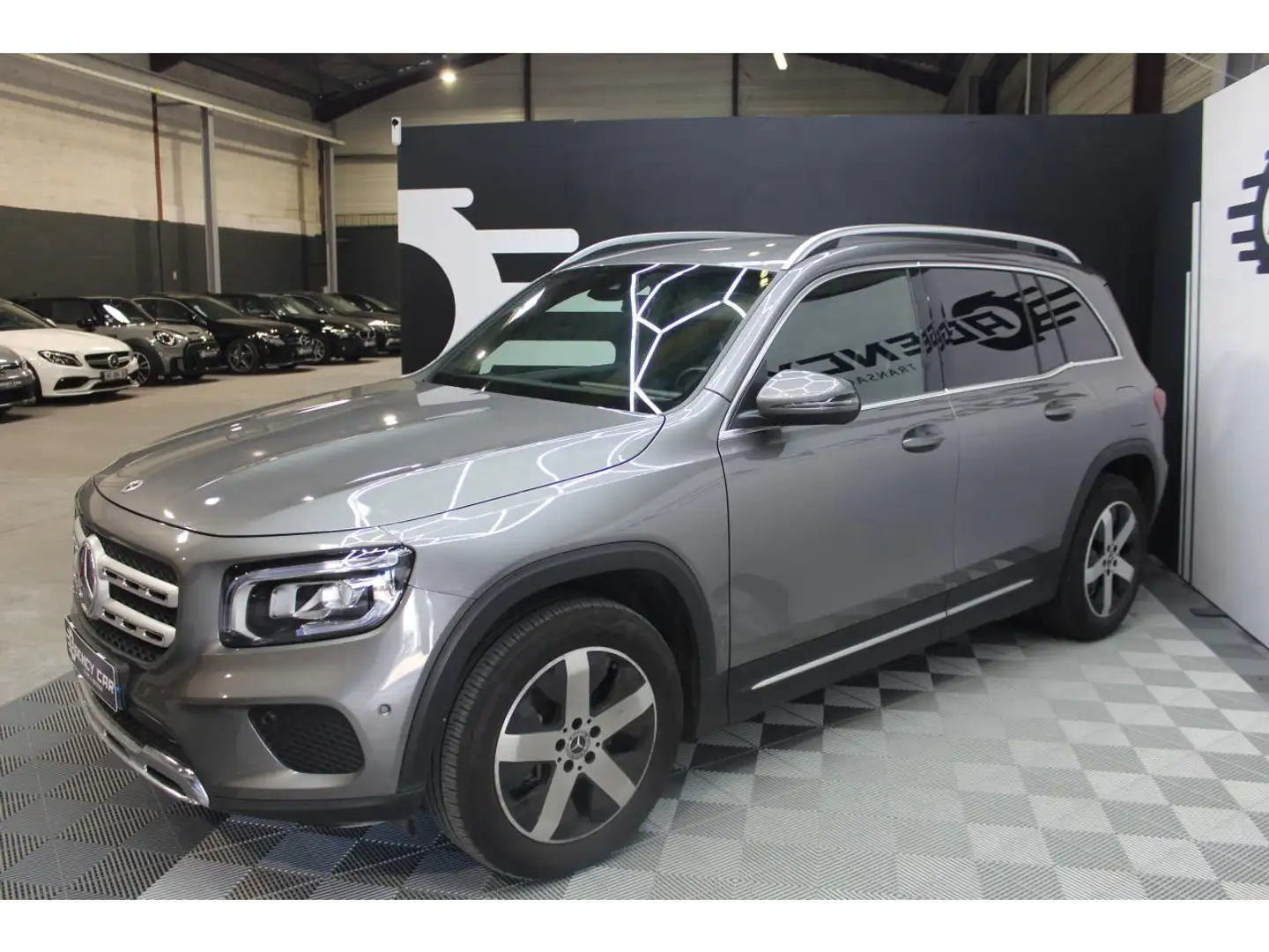 Mercedes-Benz GLB 200 200 d - 7 places - Suivi complet Mercedes Gris - 2