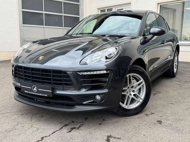 Imagine Porsche Macan 4S 3.0 KAMERA NAVI TEMPO SITZ-HZ BI-XENON