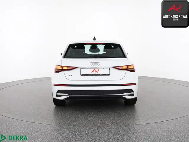 Audi A3 view 4
