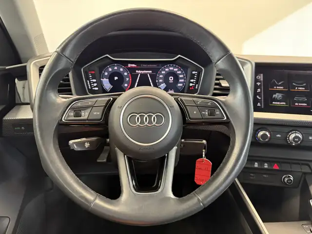 Audi A1 view 6