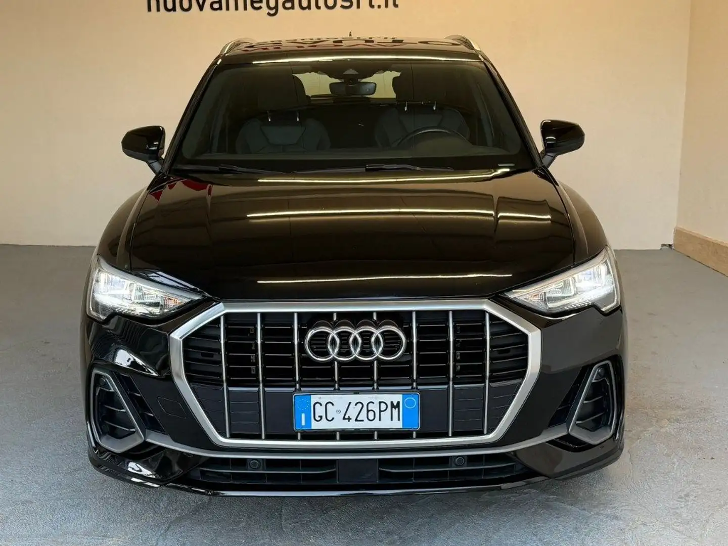 Audi Q3 35 TDI S tronic S line edition Schwarz - 2
