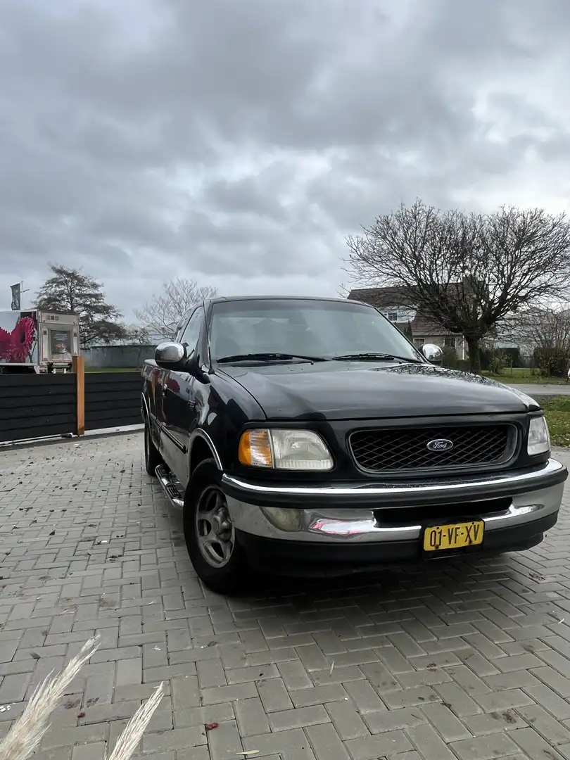 Ford F 150 Zwart - 2
