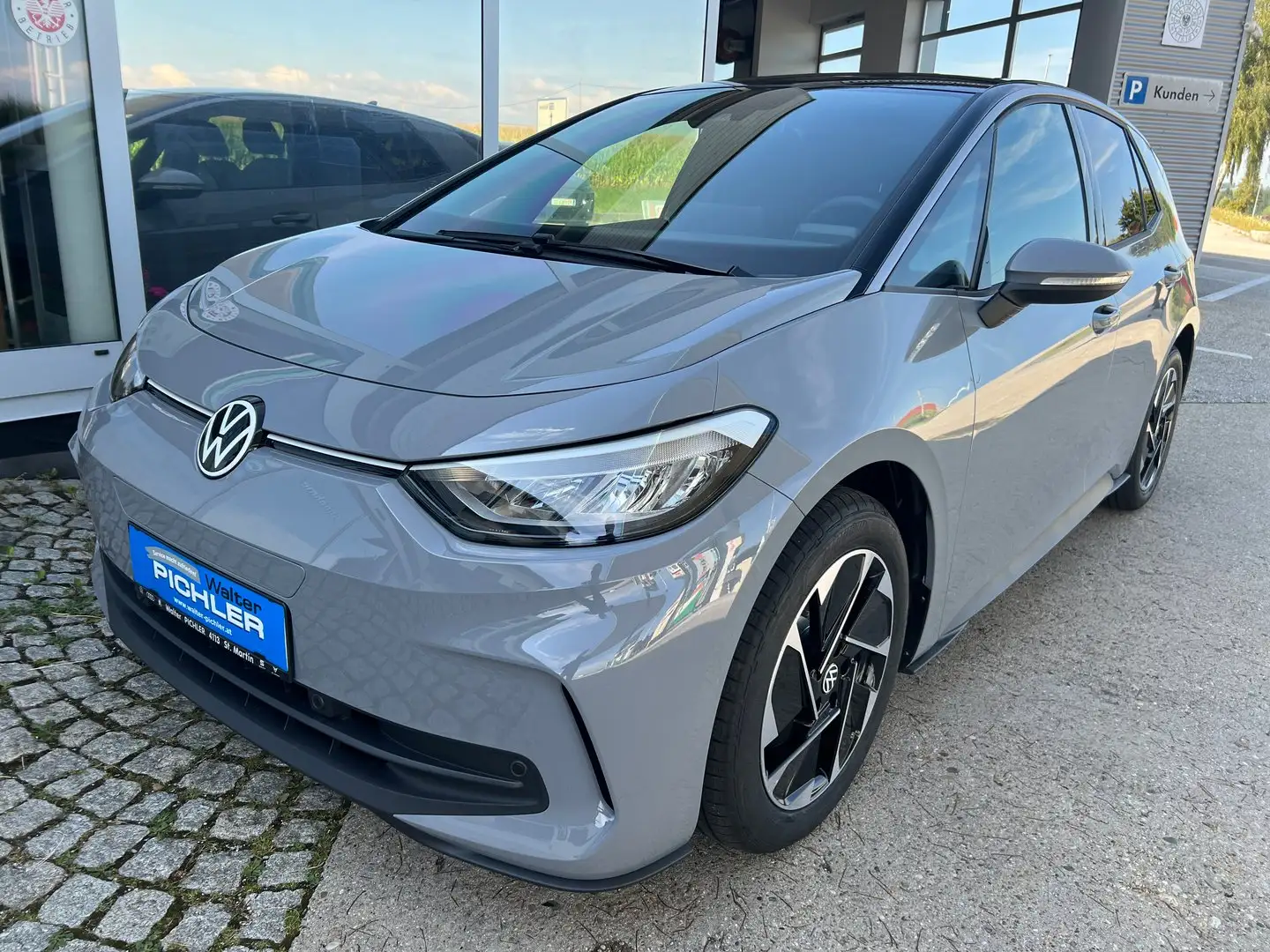 Volkswagen ID.3 Pure 125 kW Business Grau - 1