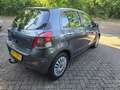 Toyota Yaris 1.3 VVTi Aspiration | 2E EIGENAAR | 12MND GARANTIE Grijs - thumbnail 5