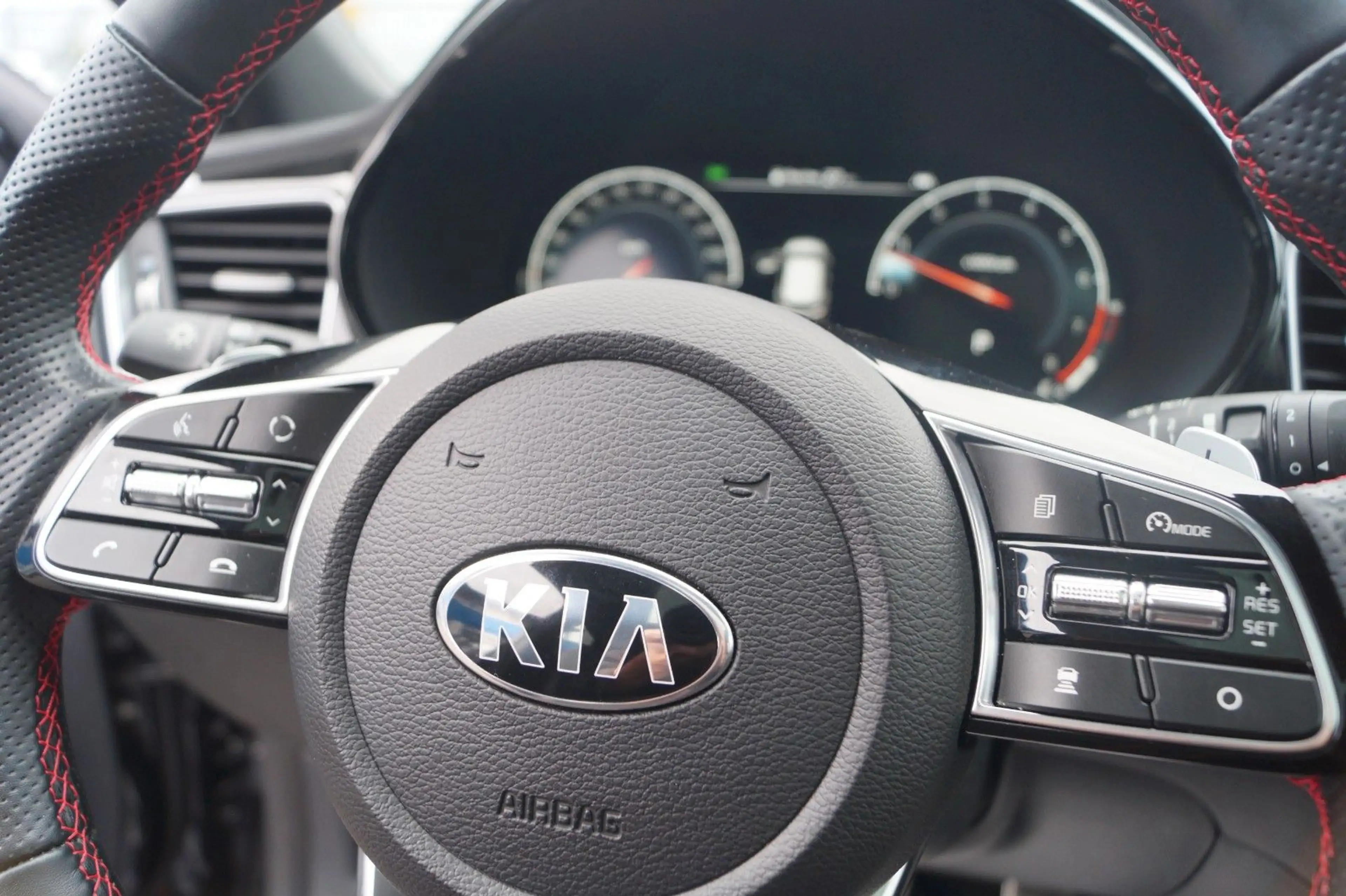 Kia ProCeed / pro_cee'd ProCeed GT *Pano*JBL Sound*ACC*Kamera* — photo 9