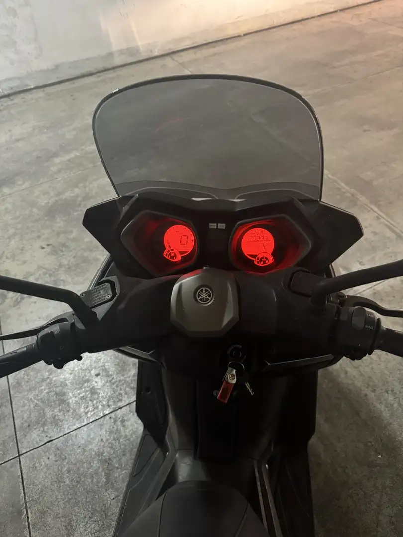 Yamaha X-Max 125 - 1