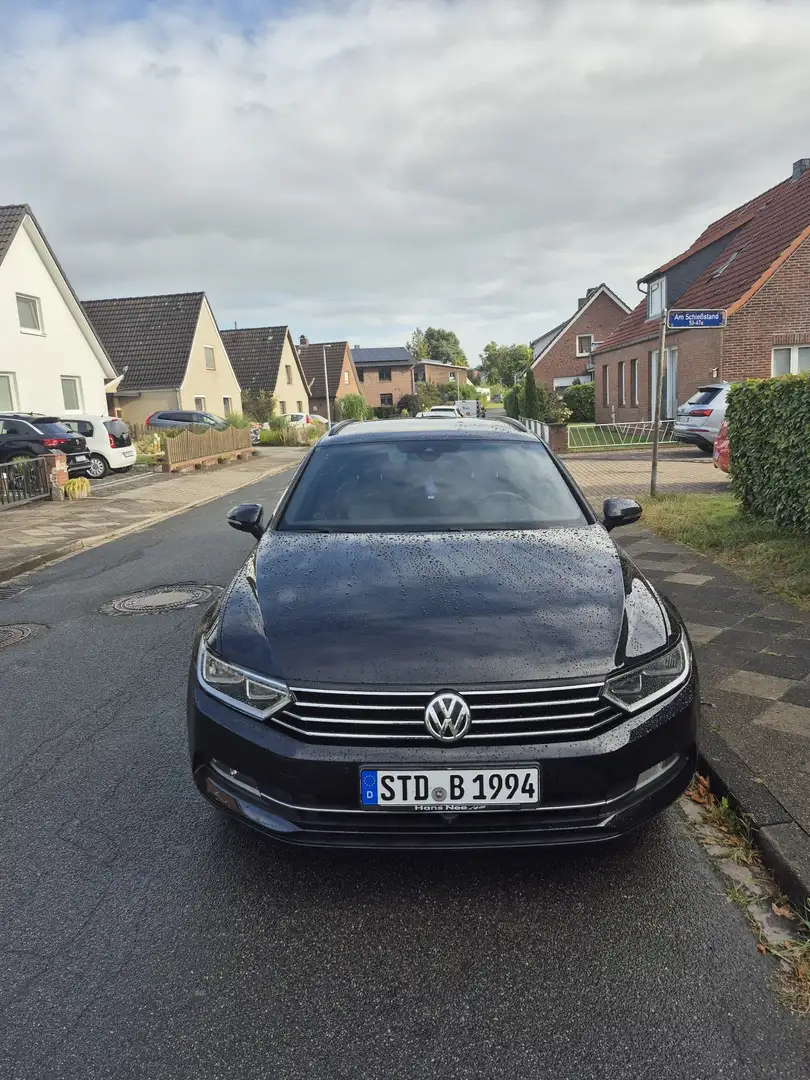 Volkswagen Passat 1.6 TDI b8 R-Line - 1