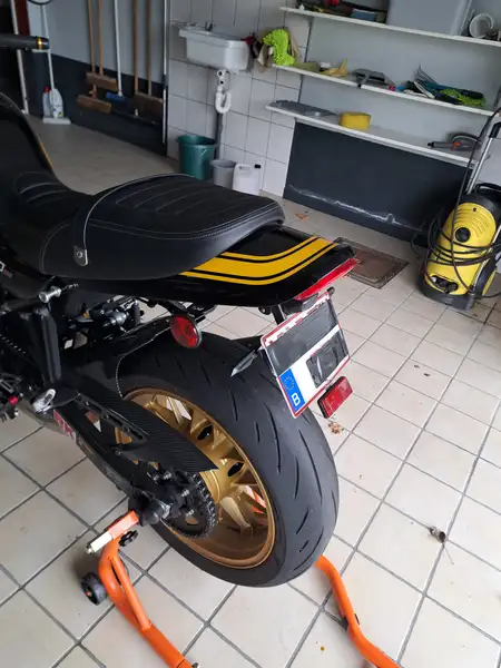 Kawasaki Z900RS - foto 6